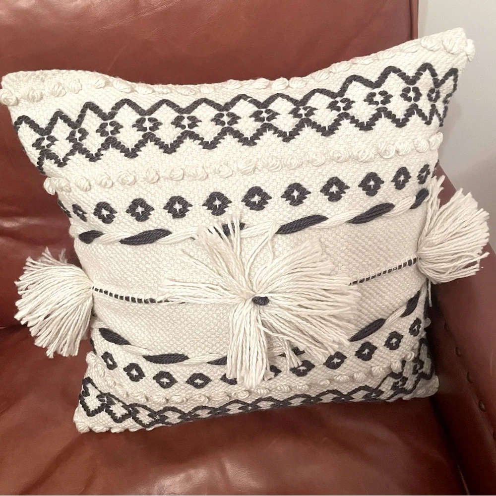GRANDINROAD Decorative Pillows Kilim Indoor Throw Pillows 18” x 18”